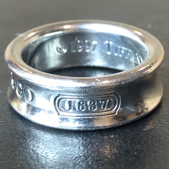 TIFFANY Sterling Silver Fluted Engraved Ring From 1997 Sz 5-1/2 - Picture 15 of 17